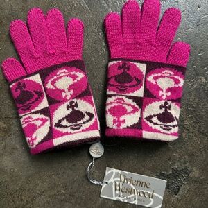 Vivienne Westwood Brand New Vivienne Westwood 100% wool Children Gloves